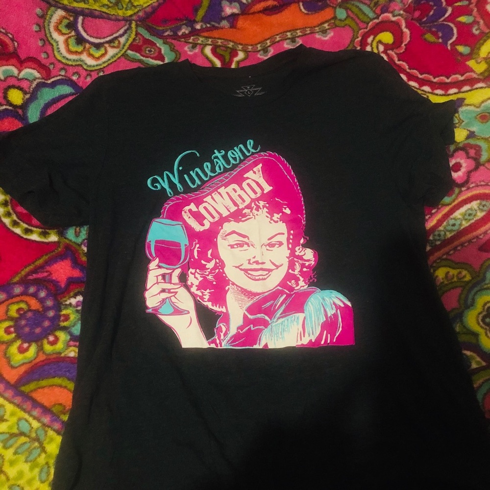 Graphic tee